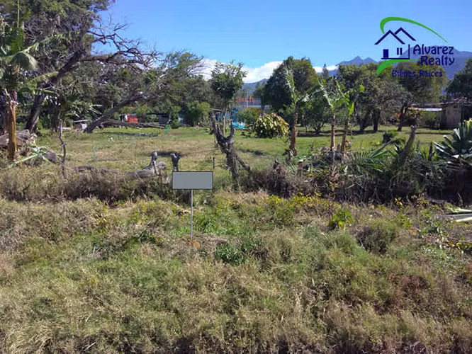 ID# L-0053 Lote en venta para uso mixto
