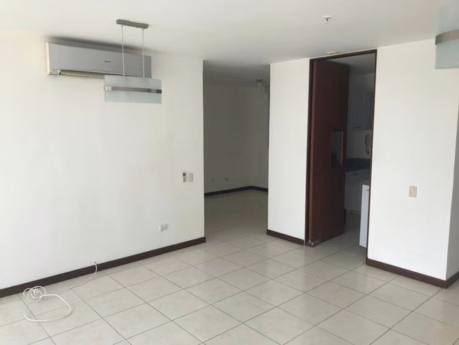 VENTA DE APARTAMENTO EN ALTAVISTA TOWERS CON VISTA A LA CIUDAD