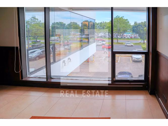 Se Vende Oficina en Bella Vista - Imagen 9