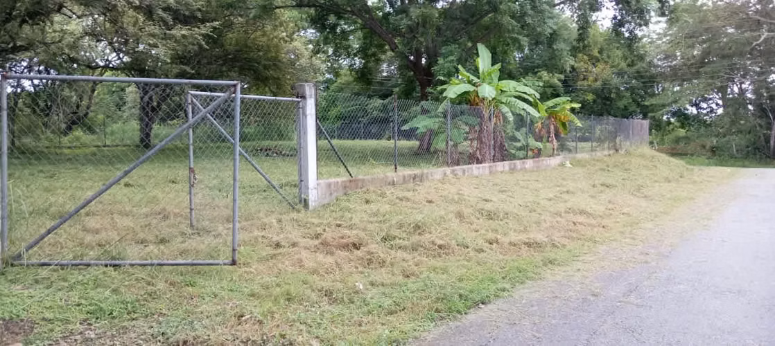 Vendo terreno a 1 minuto Vía Principal San Carlos