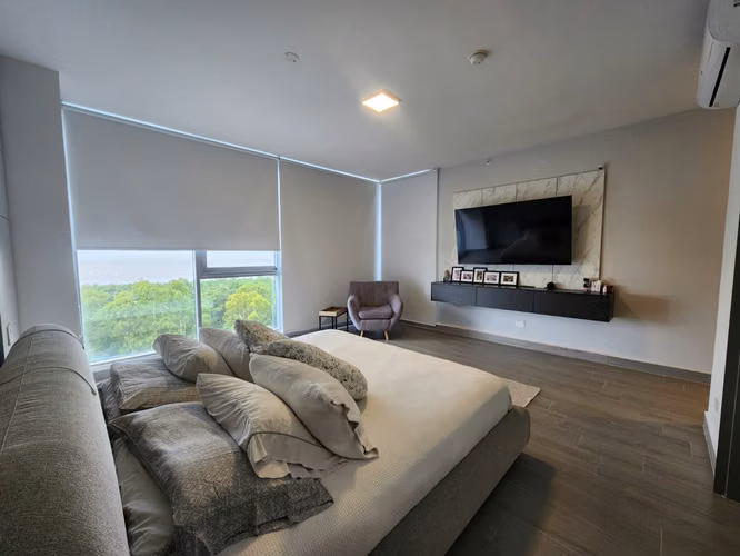 Apartamento en venta en primera línea en Costa del Este MC