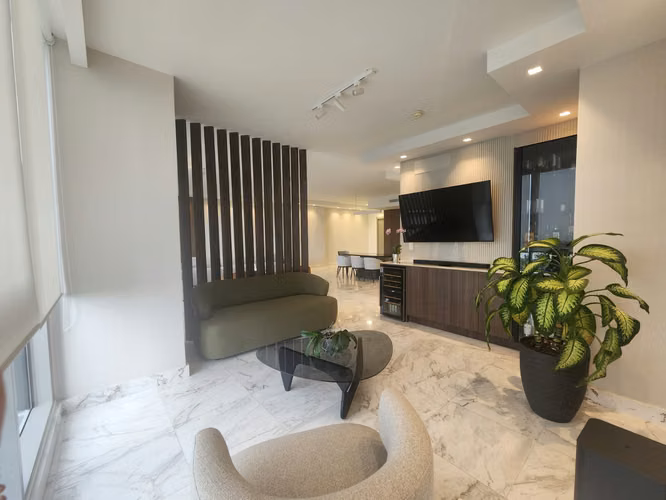 Apartamento en venta en primera línea en Costa del Este MC