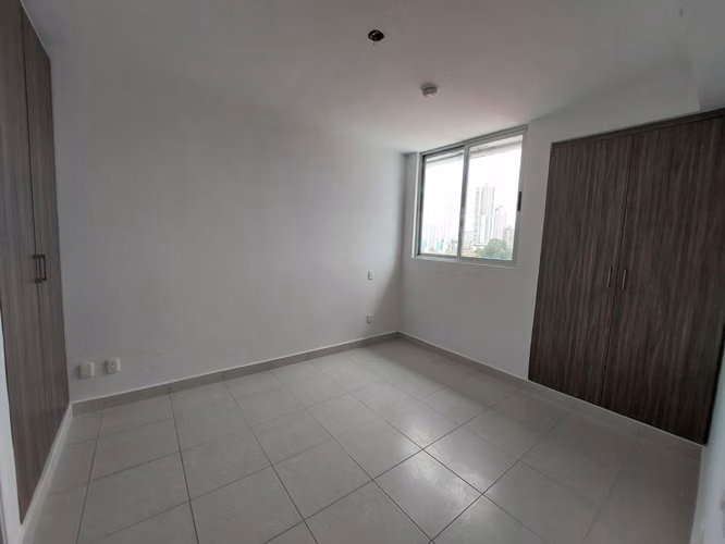 Parque Lefevre, Apartamento en PH SOLOK.