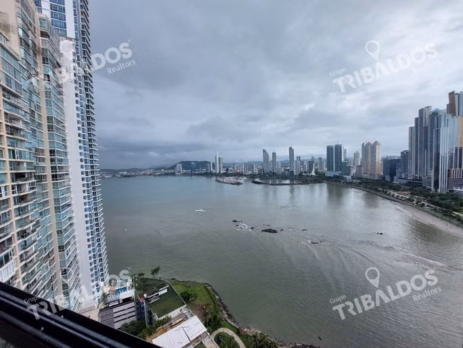 Venta de Penthouse de dos Pisos en Paitilla - Imagen 10