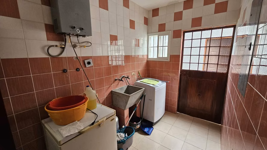 Casa en Venta en Coronado con Piscina y Terreno de 1000m²
