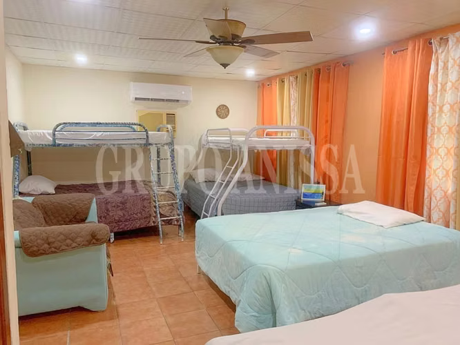 OPORTUNIDAD! Se Vende Casa en Gorgona Con Amplio Lote