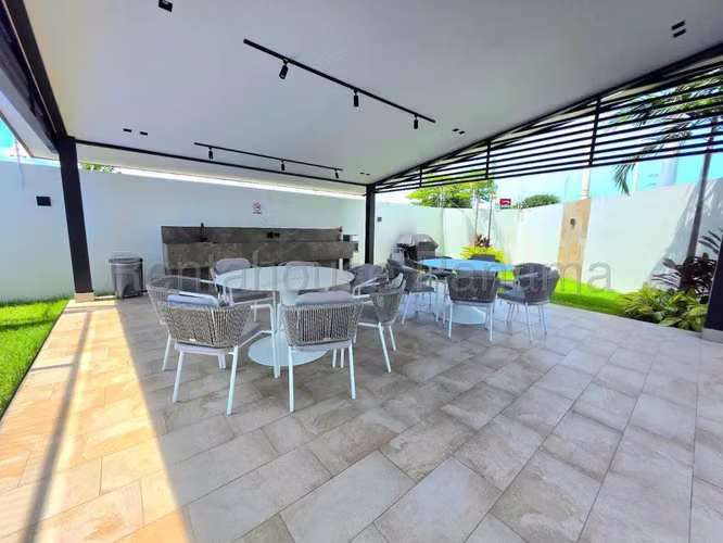 Venta de Apartamento de 185 m2 en PH Bahía del Golf, Altos del Golf 24-77GG