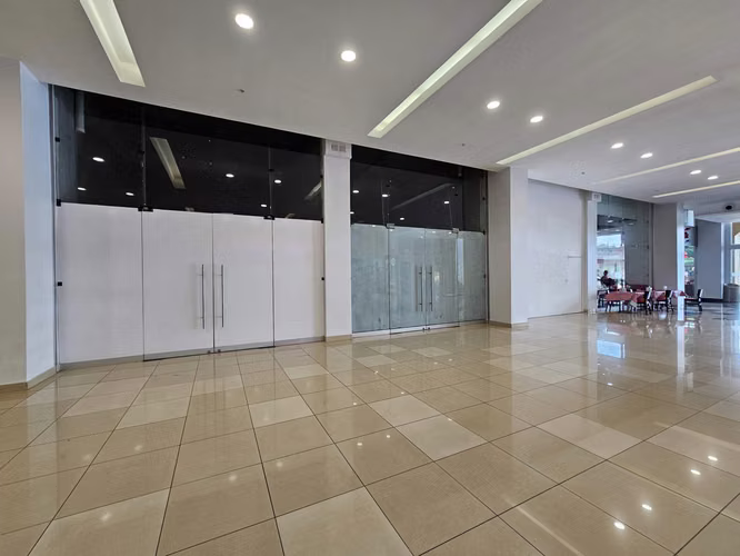 VENTA DE LOCAL COMERCIAL EN WESLAND MALL PANAMÁ OESTE
