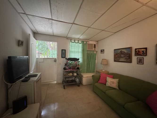 Venta de Casa con terreno Playa Santa Clara Árboles Frutales