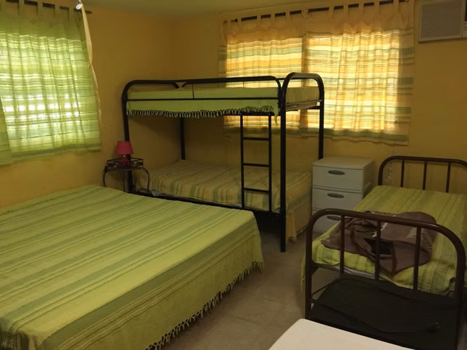 Venta de Casa con terreno Playa Santa Clara Árboles Frutales