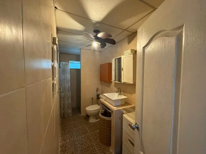 Venta de Casa con terreno Playa Santa Clara Árboles Frutales