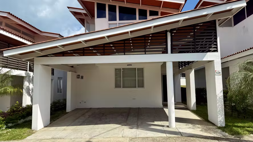 Casas de Playa en Coronado | Opciones para 6-10 Personas