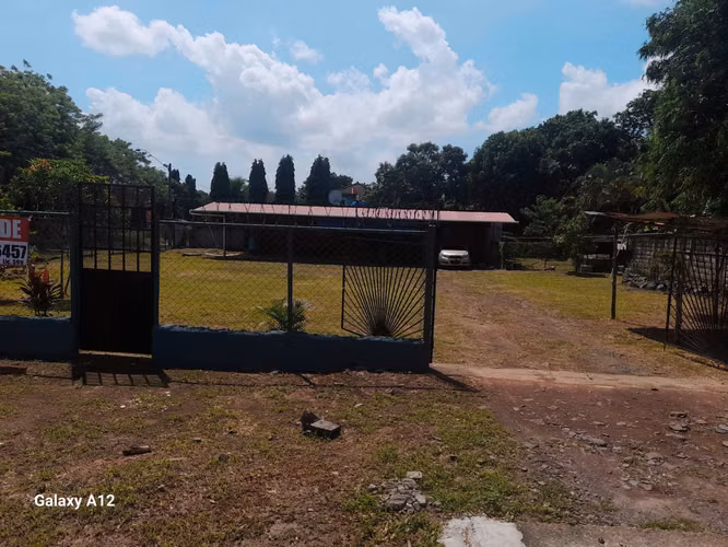 Vendo o Alquilo Casa en Chame, Bejuco, El Lirio, excelente para inversión