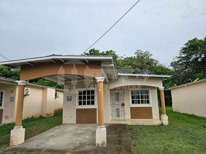 Venta/alquiler de casa en Urb. Quintas de Rufina, Los Santos