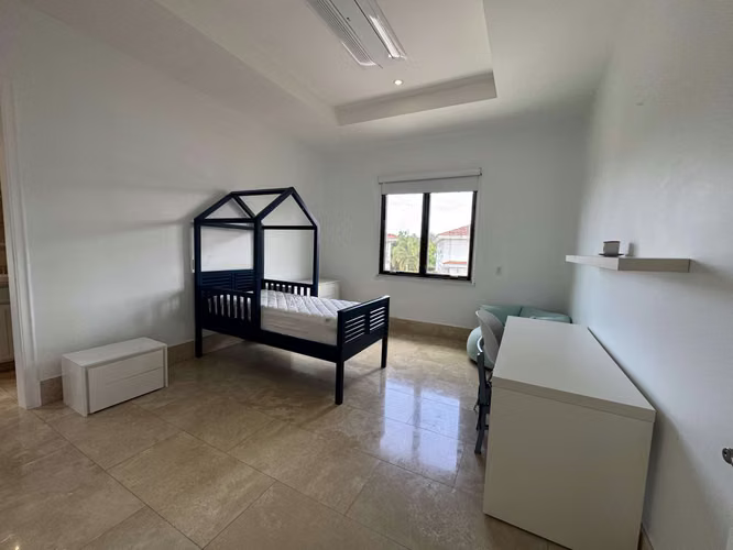 Vendo Residencia en Santa Maria Golf & Country Club - Imagen 19