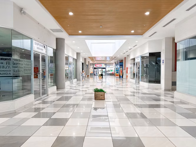 Alquiler de Locales - Paseo Albrook