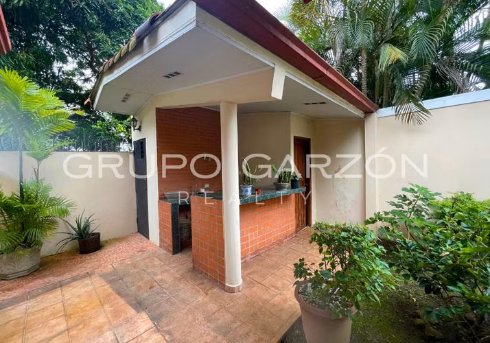 Se vende casa en Betania (Los Angeles)