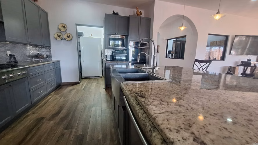CHAME EL CELAJE VENTA DE INCREÍBLE CASA A 10 MINUTOS DE CORONADO