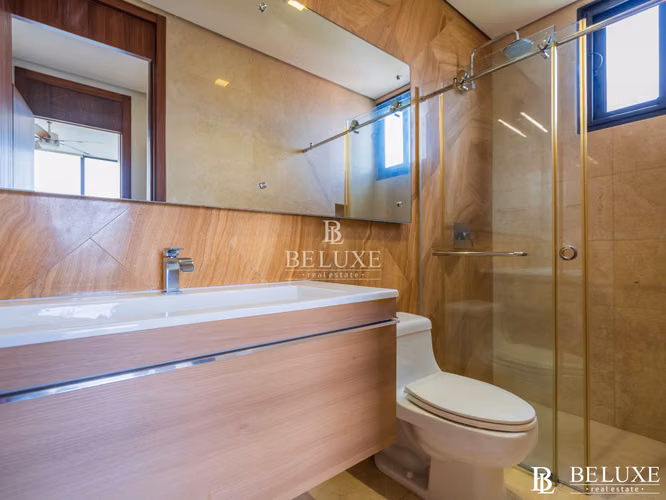 VENTA DE APARTAMENTO REMODELADO EN  PH LA VISTA, SANTA MARIA (3)