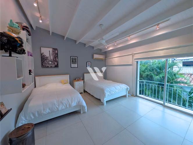 Casas en La Alameda | Casa Remodelada y con Piscina - La Alameda