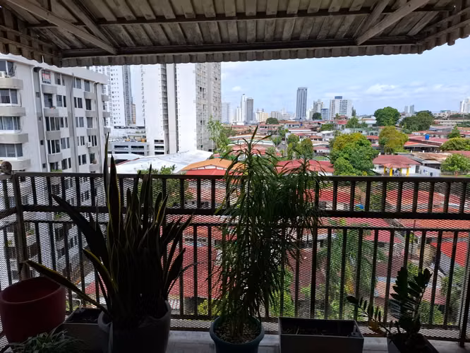 3 bedroom apartment sold, Ave. October 12