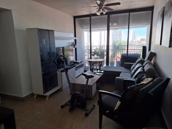 Se Vende Apartamento 3 recámaras, Ave. 12 de Octubre