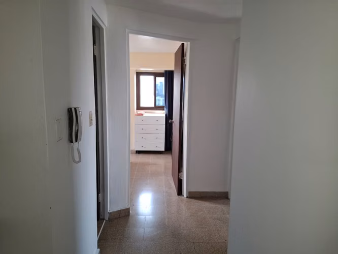 Se Vende Apartamento 3 recámaras, Ave. 12 de Octubre