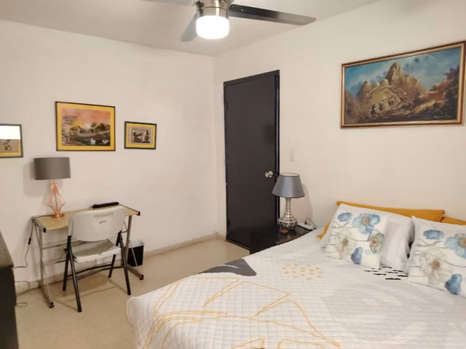 Cuarto Con Baño Privado.