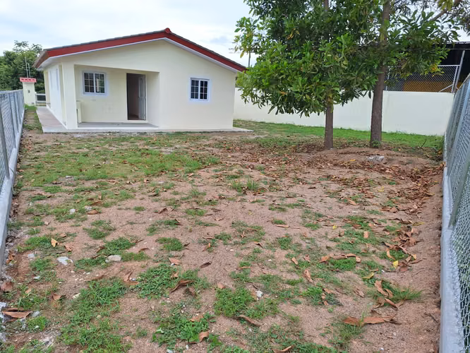 VENDO CASA. SANTA CLARA. PLAYA. RIO HATO.