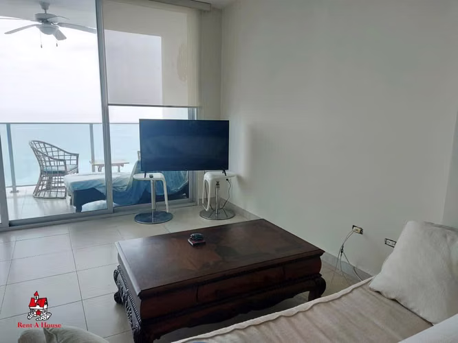 Venta de Apartamento de 101 m2 en PH H2O on the Ocean, Avenida Balboa GG