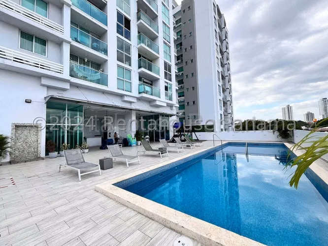 Venta de Apartamento de 90 m2 en PH Simjá, Altos del Golf 25-9477GG