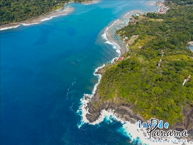 Paraíso Frente al Mar en Isla Grande Colón Panamá