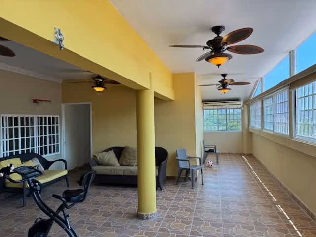 BETHANIA, DORADO, AMPLIA residencia 436mts2 c/ 3recs+estudio
