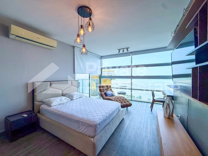 Venta de apartamento en Waters on the Bay Avenida Balboa