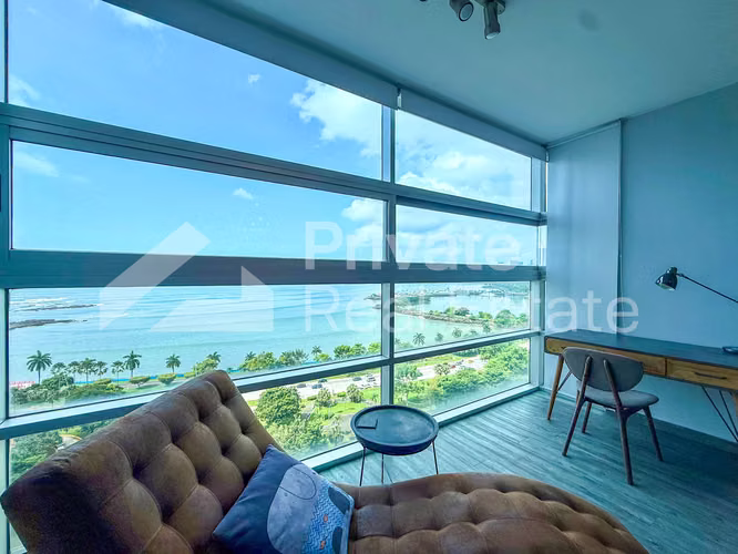 Venta de apartamento en Waters on the Bay Avenida Balboa