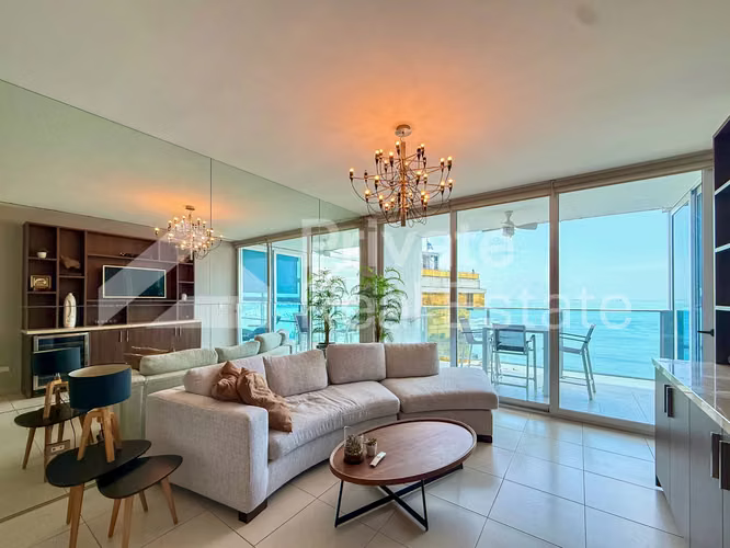 Venta de apartamento en Waters on the Bay Avenida Balboa