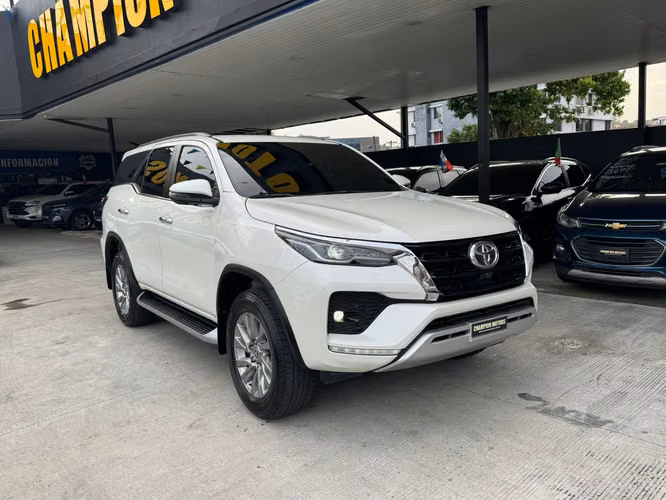 Toyota Fortuner 2023 - Imagen 3