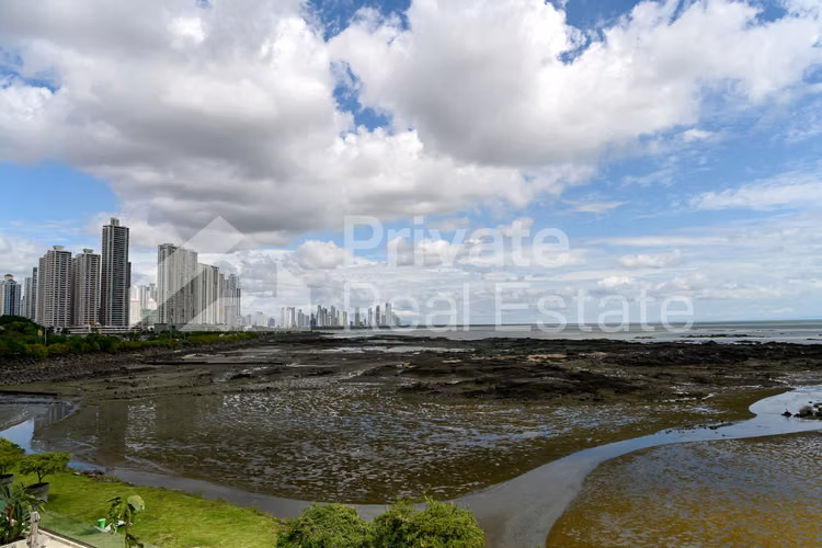 Apartamento en venta PH The Residences Punta Pacífica