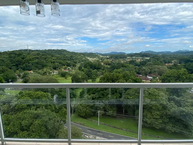 Melissa Foster Luxury Vende Hermoso Apartamento en el PH Clayton Park II MF1604