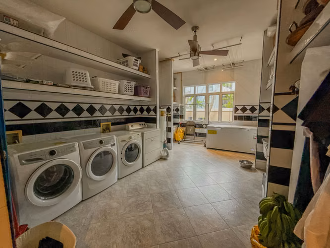 Casa en venta - Royal Pacific