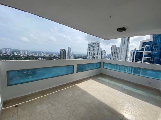 APARTAMENTO EN PH THE VIEW