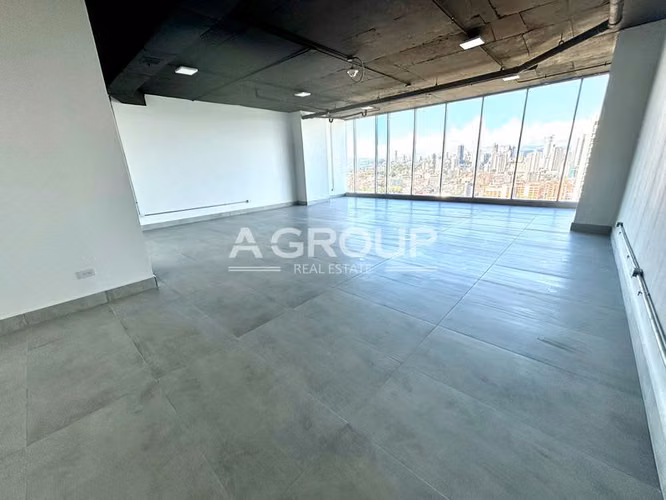 P.H. BOC - Ave. Balboa - Se Vende Oficina