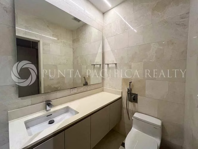 Alquiler En Ocean Reef | Waterfront Residences | Amueblado | 3 Rec