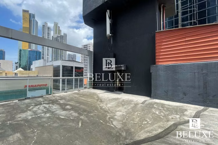 ALQUILER DE TERRAZA TIPO ROOFTOP EN EDIFICIO EMBAJADOR, CALLE 50 (P)