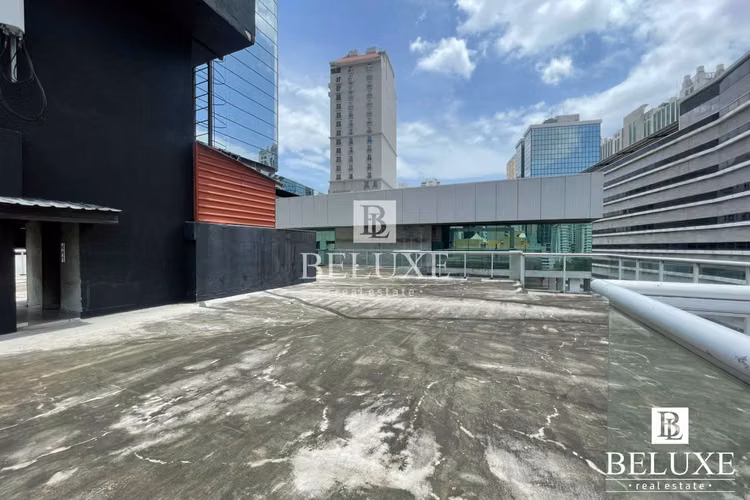 ALQUILER DE TERRAZA TIPO ROOFTOP EN EDIFICIO EMBAJADOR, CALLE 50 (P)