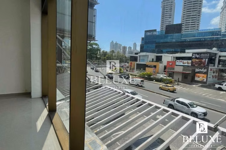 ALQUILER DE LOCAL COMERCIAL EN PLAZA PREMIER, VIA BRASIL (P)