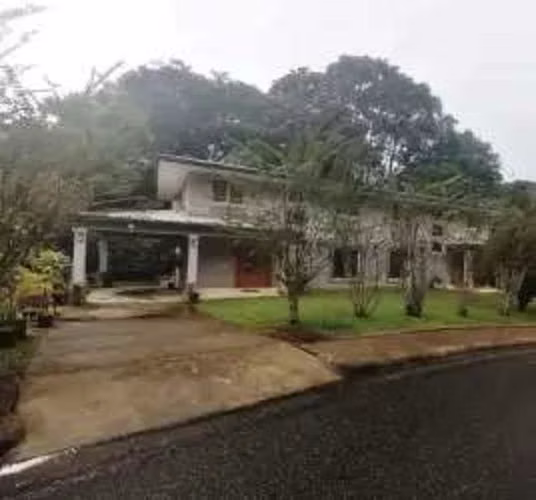 Melissa Foster Luxury Sell House in Clayton. MF1019