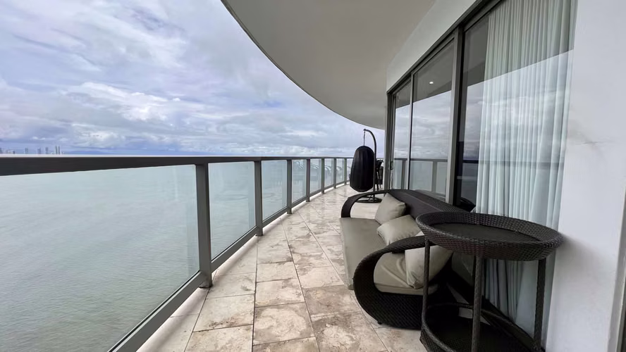 Apartamento con vista infinita en el icónico PH TOC (JW Marriott)