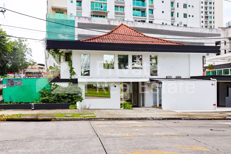 Venta de propiedad comercial NEGOCIABLE en El Cangrejo