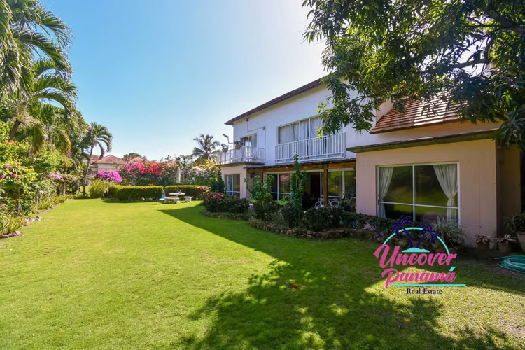 Villa de cinco dormitorios en Costa Blanca Golf & Villas de Decameron